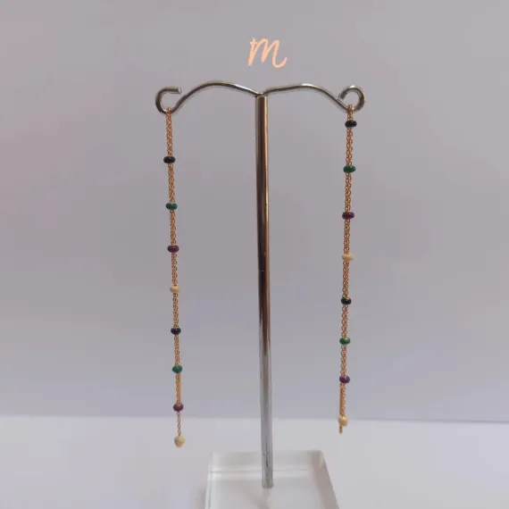 Pendientes largos de cadena con bolitas esmaltadas de colores